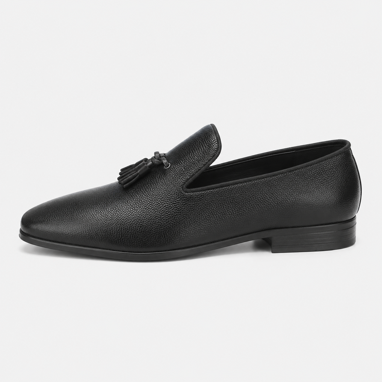 ChatGPT_Image_21_mai_2026_08_59_51.png Mens Black Handcrafted Full-Grain Leather Tassel Loafers – Elegant Casual Slip-On Shoes - Image 1