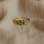 Zinnia 1973 Vintage 18ct Gold Emerald & Diamond Ten Stone Ring