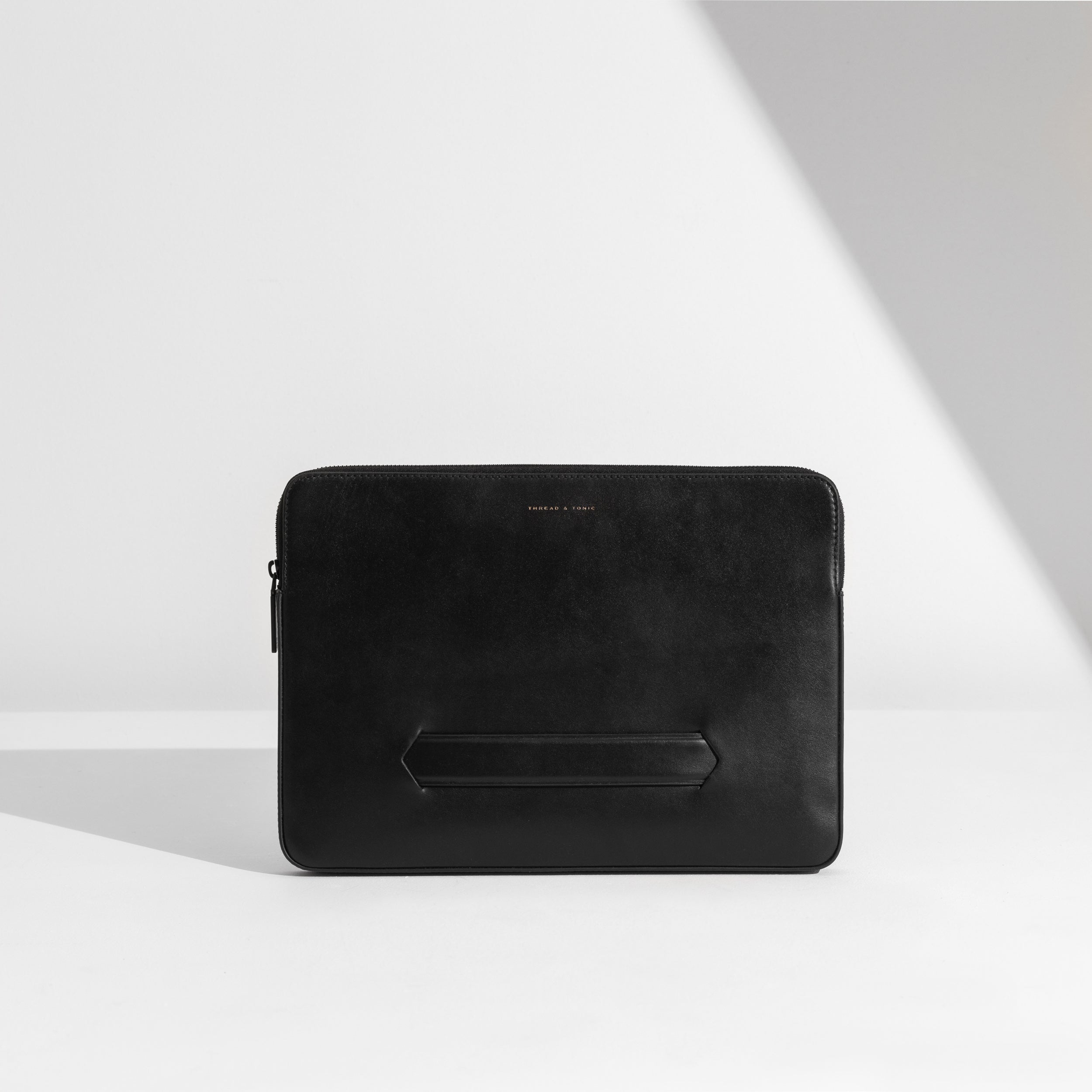 Thread_Tonic_Ecom_Front_Back_LR17.jpg THE LAPTOP SLEEVE - 14" - Image 1